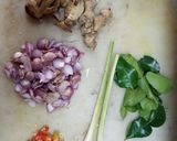 Foto langkah ke 3 dari resep Tom yum gong praktis.