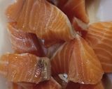 Hình bước làm 1 của món Cá hồi chiên xù