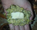 Foto del paso 3 de la receta: Bomba de brócoli con corazón de queso😜