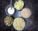A picture of step 1 of Maggi Rolls.