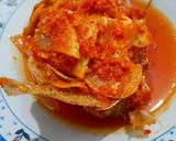 Foto langkah ke 4 dari resep Ikan asin with Kentang tipis balado.