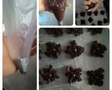 Foto langkah ke 4 dari resep Semprit Coklat Santan (1 resep bs untuk semua rasa ( vanila,pandan dll) cookies.