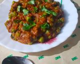 A picture of step 6 of Green peas MakhaniCurry.