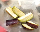 Foto langkah ke 1 dari resep Terong Penyet Sambal Kemiri.