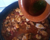 Foto del paso 4 de la receta: Paella de calamaritos y magro