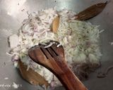 A picture of step 1 of Methi Chicken💚🍀.