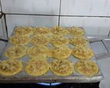 Foto langkah ke 4 dari resep Mini Omelet Mie.