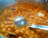 A picture of step 6 of Makhana kaju curry.