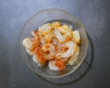 A picture of step 1 of Prawn Butter Masala.