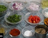 ओले काजू आणि मटार उसळ (Ole Kaju Matar Usal Recipe In Marathi) रेसिपी स्टेप 1 फोटो