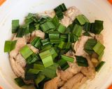Foto langkah ke 2 dari resep Ayam Goreng Pandan.