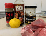 Foto del paso 1 de la receta: Dados de cerdo con soja y mostaza antigua