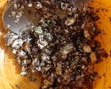 A picture of step 5 of Granola truffles.