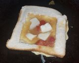 A picture of step 3 of Cheese And Egg toast.