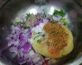 A picture of step 2 of Potato Onion Paratha.