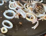 Foto del paso 2 de la receta: Paella de rape y calamares
