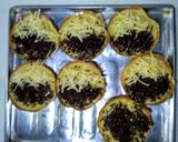 Foto langkah ke 12 dari resep Martabak Manis Mini.