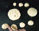 A picture of step 2 of Sweet teddy bear bread.