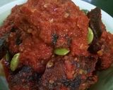 Foto langkah ke 5 dari resep Lele goreng sambal pete.
