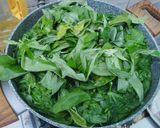 Foto langkah ke 1 dari resep Gulai Daun Singkong.