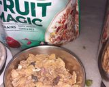 A picture of step 1 of Apple choco chips muesli smoothie.