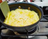 A picture of step 11 of Simple Cheese Omelette.