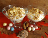 Foto del paso 4 de la receta: Postre de galletas, peras y nueces con azúcar dorada