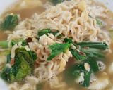 Foto langkah ke 5 dari resep Indomie kuah kari ayam.