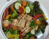 Hình bước làm 5 của món Salad ức gà sốt mè rang kewpie