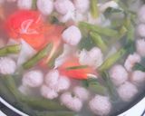 Foto langkah ke 5 dari resep Sayur sop baso simple.