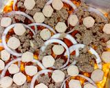 Foto langkah ke 7 dari resep Beef Pizza Kotak Homemade.