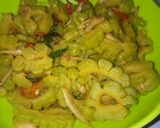 Foto langkah ke 3 dari resep Tumis pare pake teri.