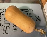 Une image de l'étape 1 de Courge butternut au sirop d’érable, gingembre et épices.