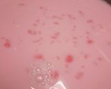 Foto langkah ke 2 dari resep Puding Cup Stroberi.