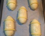 Foto langkah ke 9 dari resep Cocktail Bun ~ Almond and Coconut Filling.
