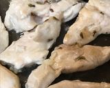 Foto del paso 3 de la receta: Esclatasangs (setas silvestres) con pechuga de pollo macerada