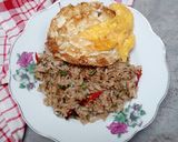 Foto langkah ke 4 dari resep Nasi Goreng Daun Jeruk.