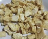 Foto langkah ke 2 dari resep Ayam suwir tahu pedas manis.