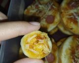 Foto langkah ke 5 dari resep Pizza mini sederhana.
