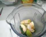 Foto langkah ke 3 dari resep Green Smoothies | Apple Kale Smoothie.