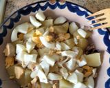 Foto del paso 3 de la receta: Patatas aliñas con gambas