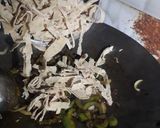 लेफ्ट ओवर रोटी नूडल्स रेसिपी चरण 4 फोटो