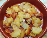Foto del paso 6 de la receta: Cazuela de patatas con pollo, bacon y bechamel