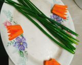 Hình bước làm 2 của món Cơm rang bơ trứng hình cá