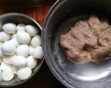 Foto langkah ke 2 dari resep Bakso daging sapi isi telur puyuh.