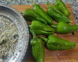 बेसन मसाला स्टफ मिरची (Besan Masala Stuff Mirchi Recipe In Marathi) रेसिपी स्टेप 3 फोटो 