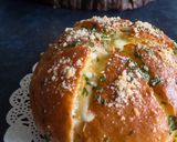 Foto langkah ke 6 dari resep Korean Garlic Creamcheese Bread.
