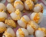 A picture of step 2 of Mango Cream With Stuffed Lychee Desserts.