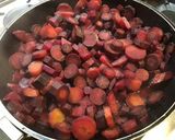 Une image de l'étape 13 de Carottes bicolores sucrées salées à l'ananas, menthe et jus de prunes.