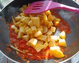 Foto langkah ke 7 dari resep Sambal goreng hati ampela kentang (part II).